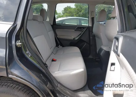 2017 Subaru Forester 2.5I Premium z USA, uszkodzony, nr VIN JF2SJAEC6HG582981